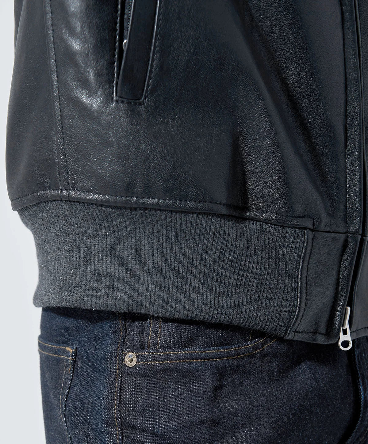 R237 BOMBER JACKET